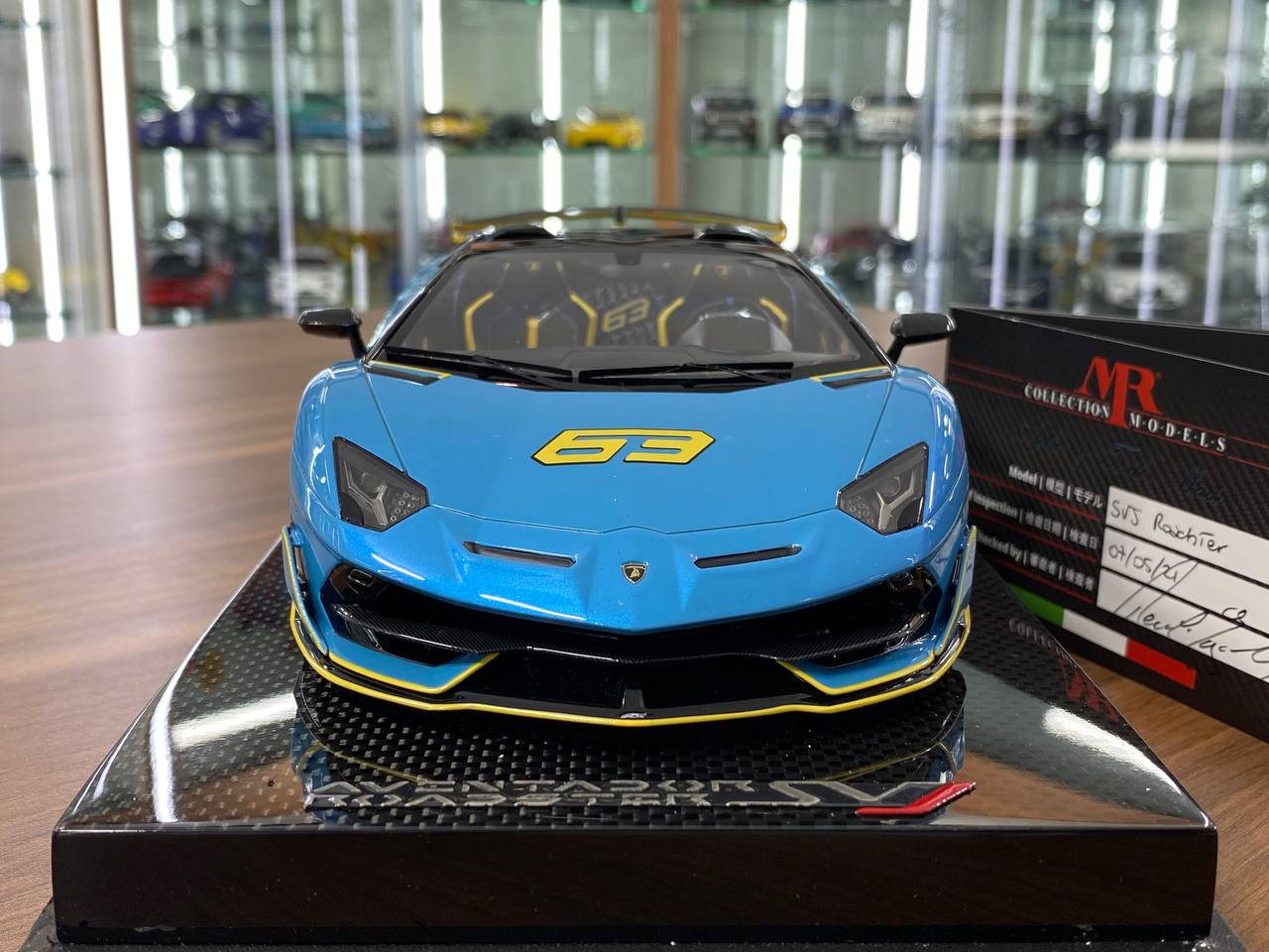 1:18 Resin Model – MR Collection Lamborghini Aventador Roadster SVJ #63 – Blue/Yellow – 1 of 1
