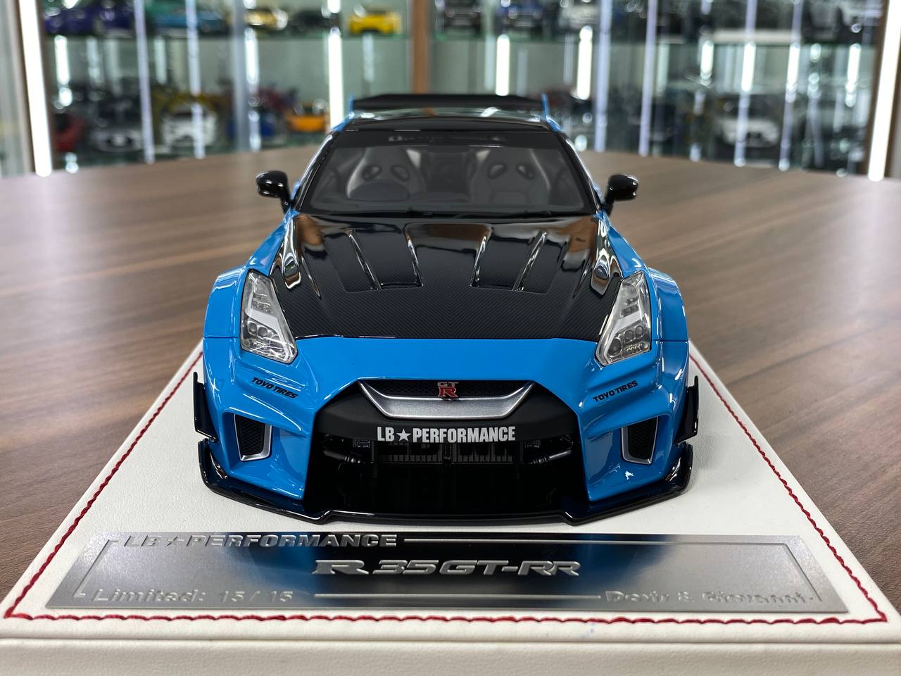 1:18 Davis & Giovanni Nissan R35 GT-R LBWK - Light Blue Limited 15 pcs ...