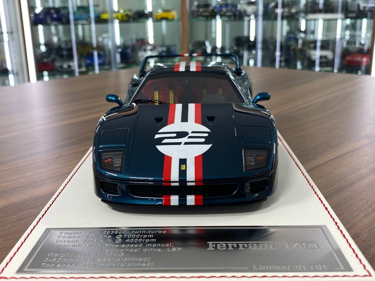 1:18 Resin Model Davis & Giovanni Ferrari F40 Royal Blue Metallic Limited 1 of 1