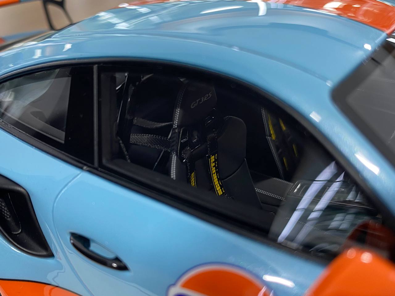 1:18 Resin Model  – Davis & Giovanni Porsche 911 GT3 RS (911.2) Gulf Blue Limited 20 pcs