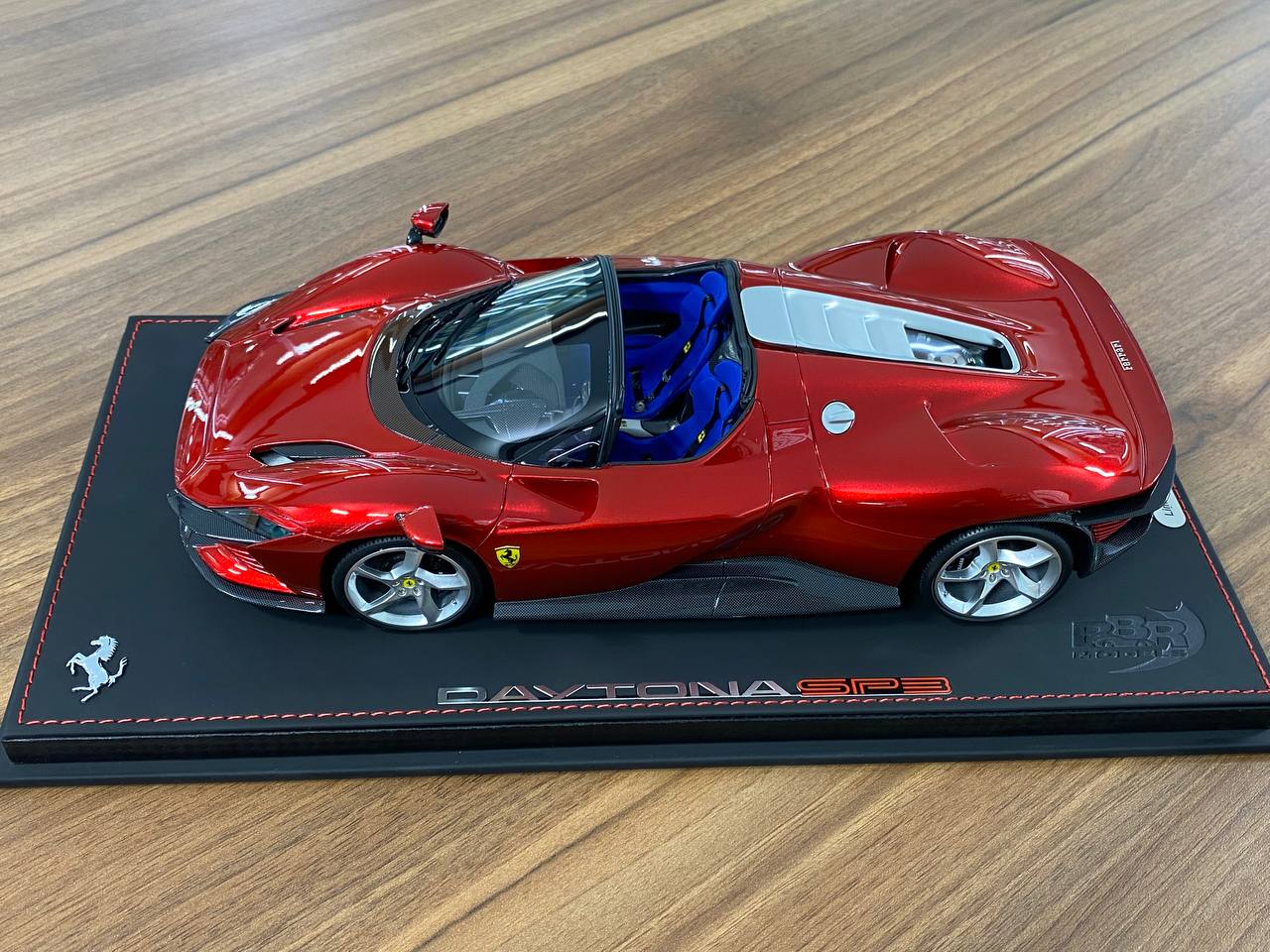 1/18 Resin Model – BBR Models Ferrari DAYTONA SP3 Rosso Magma  Limited-899 pcs