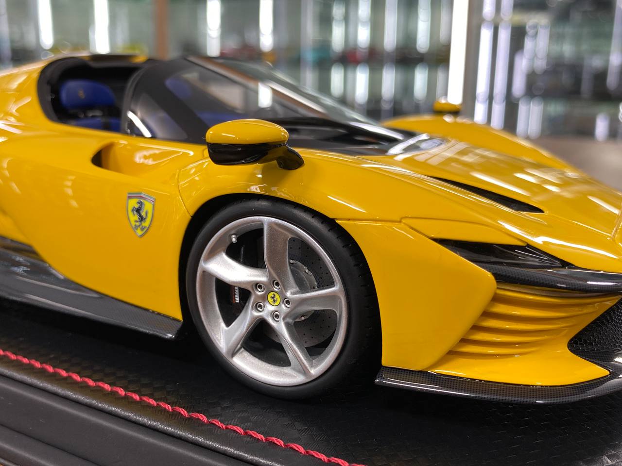 1/18 Resin Model – MR Collection Models Ferrari Daytona SP3 Giallo Modena Ltd.Edn 99pcs