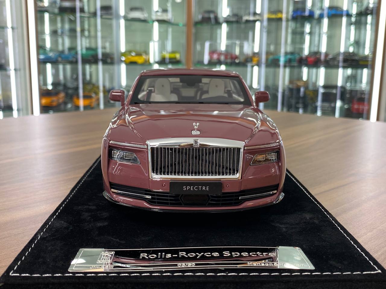 1/18 Resin Model – H&H Rolls Royce Spectre Morganite Pink  Ltd.Edn.50 pcs