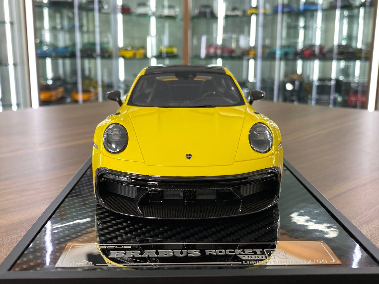 1/18 Resin VIP Model Porsche BRABUS Rocket 900 R Racing Yellow Ltd.Edn.66 pcs