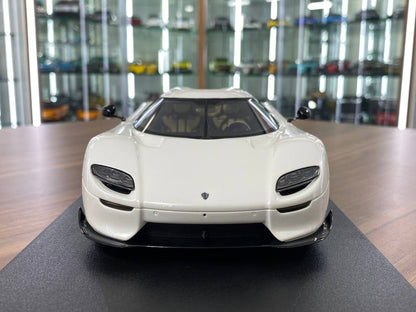 1/18 Resin Model GT Spirit Koenigsegg CC850 - White Limited Edition