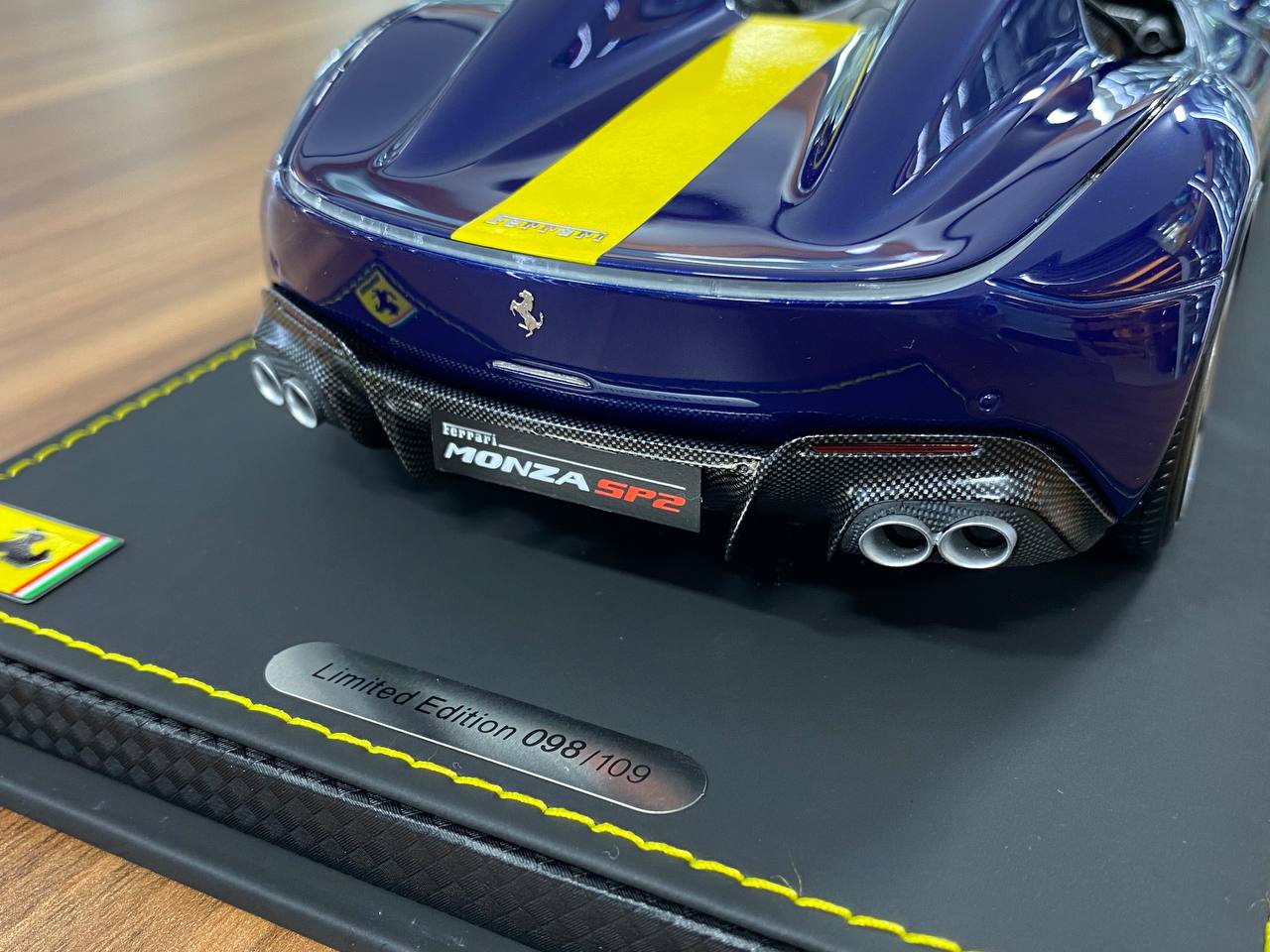 1/18 Resin – BBR Models Ferrari Monza SP2 Blue Tour de France / Yellow Stripe Ltd.Edn. 109 pcs