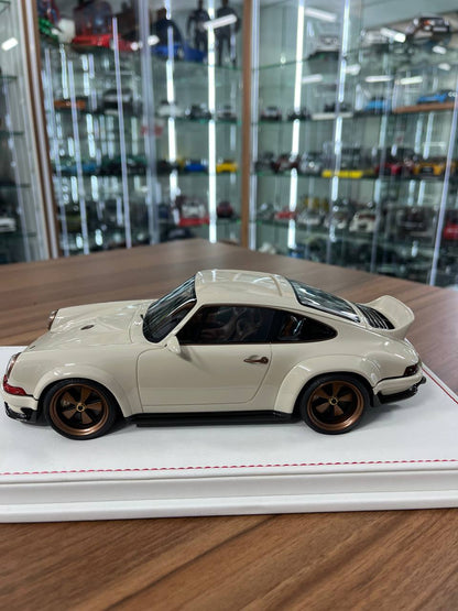 Ivy Models 1:18 Porsche Singer DLS – Off White | Resin | Limited to 30 pcs
