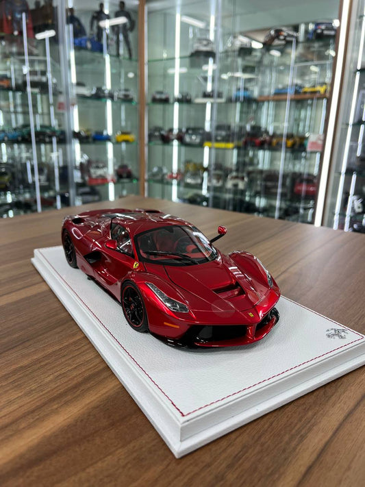 1:18 BBR Models Ferrari LaFerrari – Rosso | Diecast | Full Opening | Limited to 199 pcs