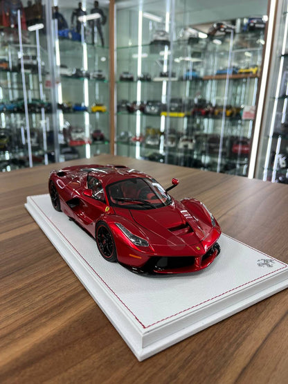 1:18 BBR Models Ferrari LaFerrari – Rosso | Diecast | Full Opening | Limited to 199 pcs