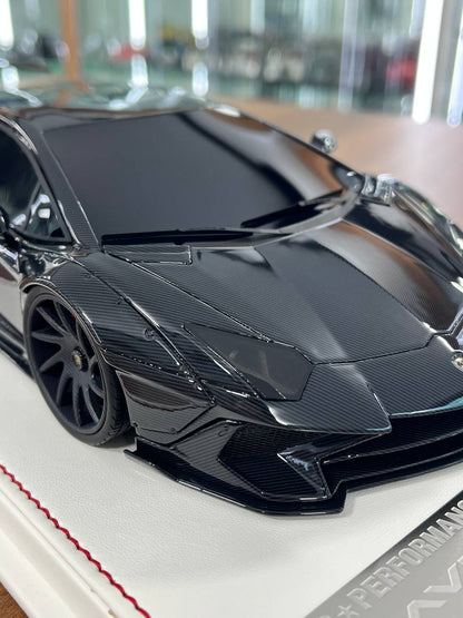 1/18 Lamborghini Aventador LP700/4 SV LB Performance – Resin | Carbon/White | Davis & Giovanni | 1 of 1