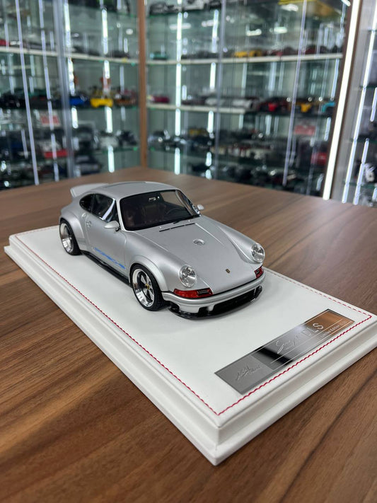 ★ 1/18 Porsche Singer DLS by Ivy Models – Silver/Blue | Limited to 20 Pieces