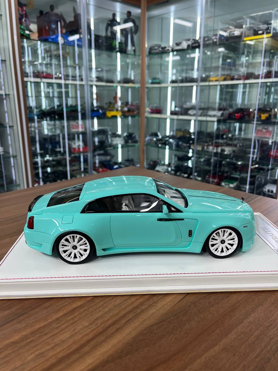 ★ 1/18 Davis & Giovanni Rolls Royce Wraith – Matt White / Tiffany | 01 of 01