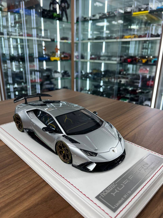 1/18 Resin Davis & Giovanni Lamborghini Huracan Performante Silver | Limited 10 Pieces