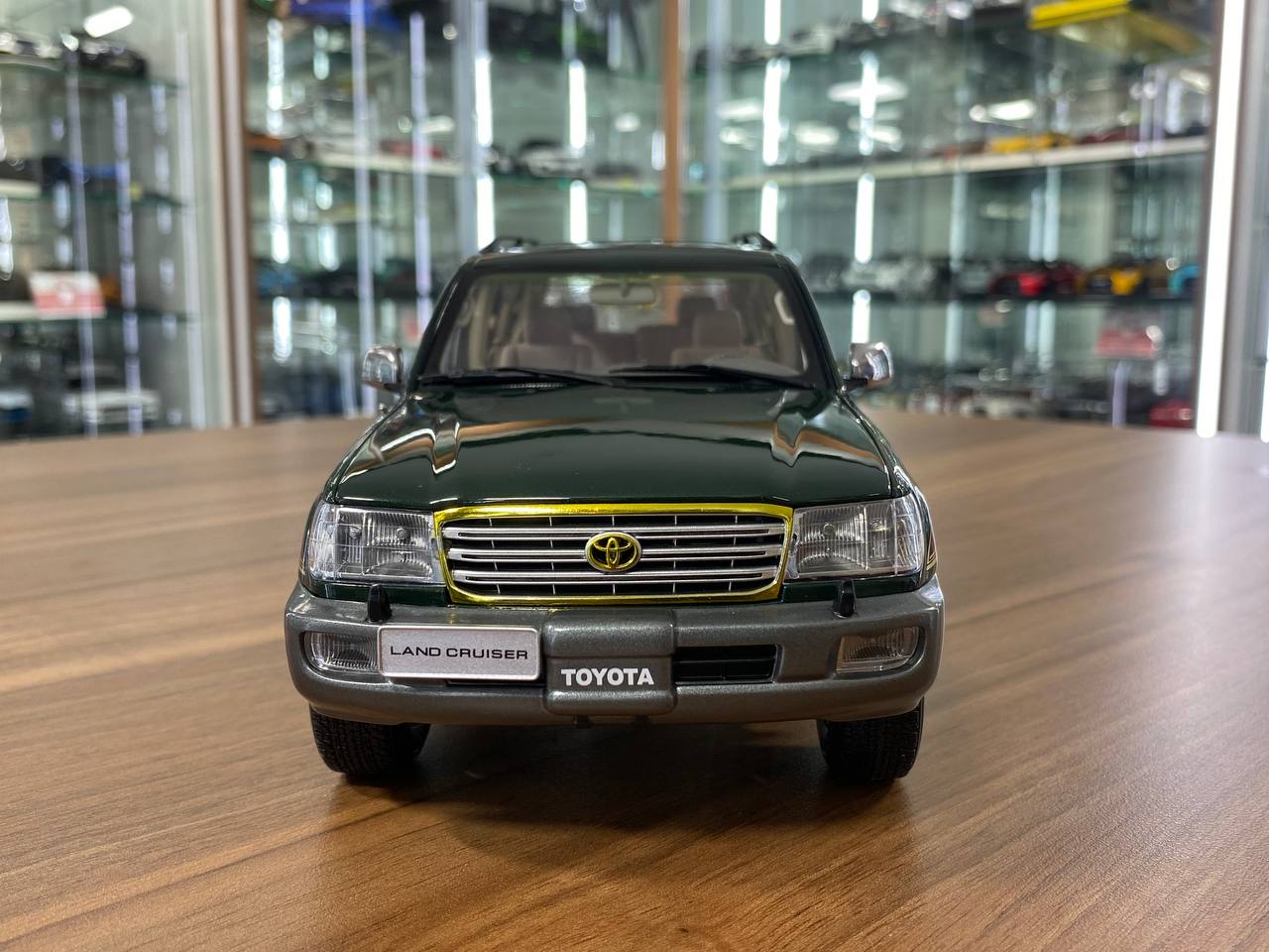 1/18 Diecast Toyota Land Cruiser 100 Green Faw Toys Scale Model Car