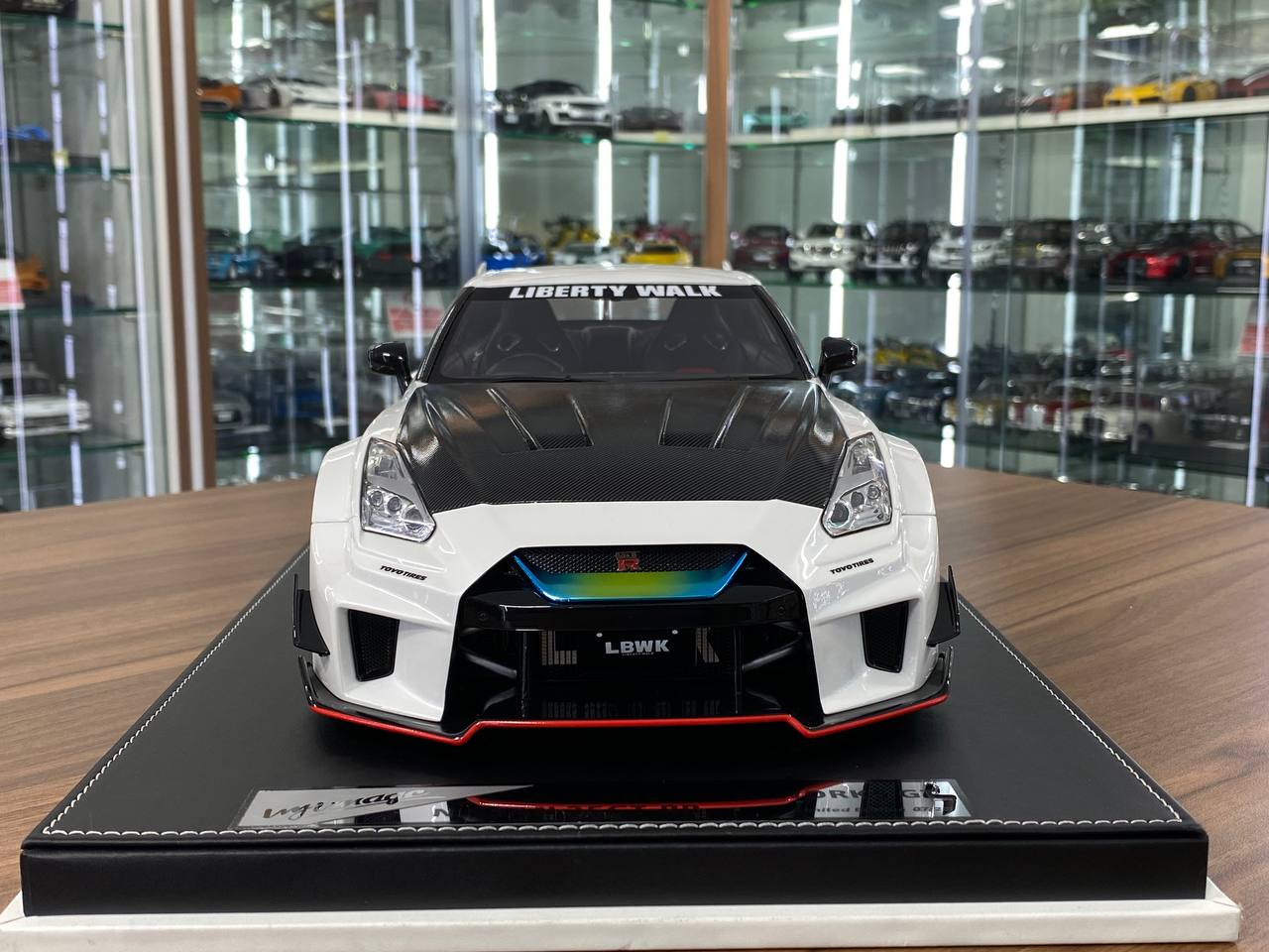 ★ 1/12 IVY Image Nissan GT-RR LB-Silhouette Works | Pearl White | Resin Model