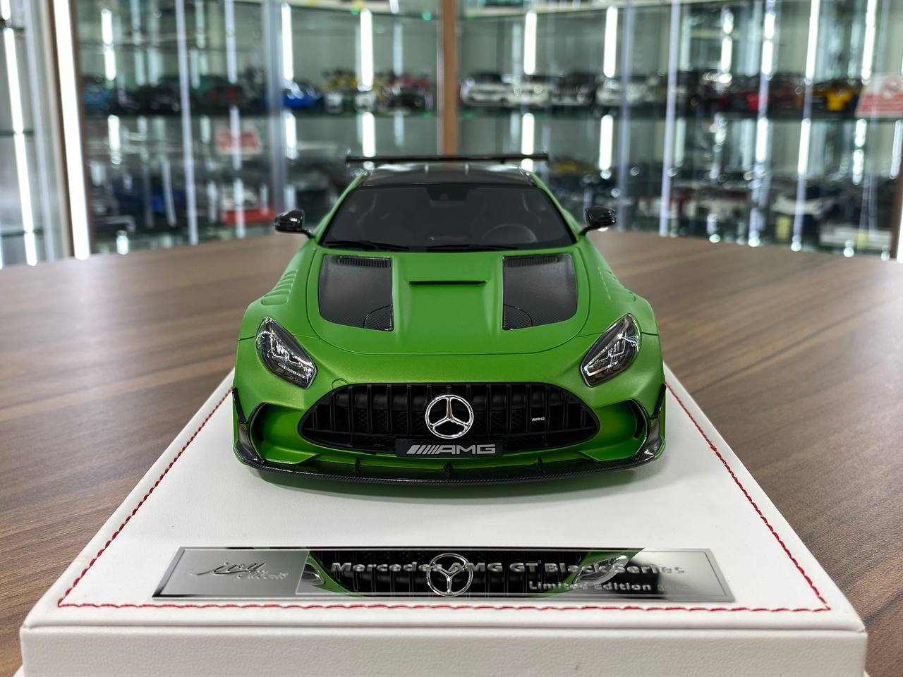 1/18 Resin IVY Models Mercedes-Benz AMG GT Black Series|  Green Light Mango