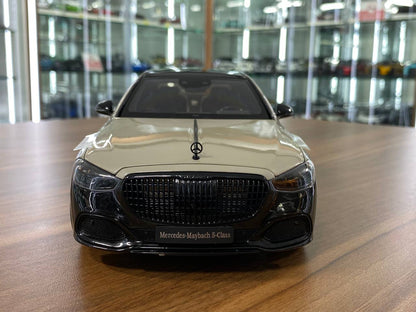 Almost Real 1/18 Mercedes-Maybach S Class S680 W223 Night Series Mojave Silver Black