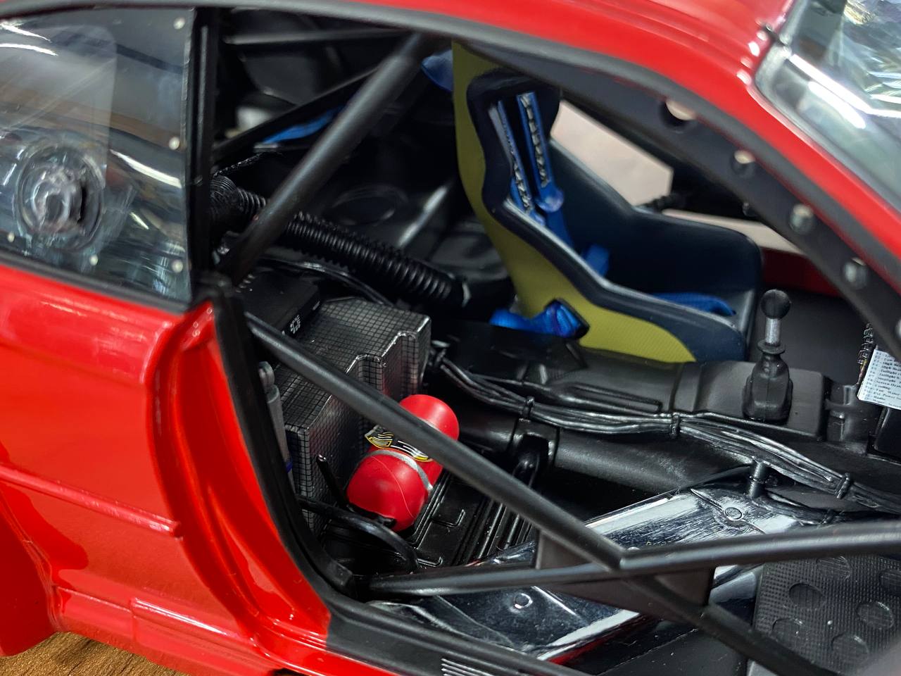 BMW M3 GTR ストリート 2001 レッド 1/18 ミニチャンプス 1/18 Minichamps - BMW M3 E46 GTR 2001 Street - Red