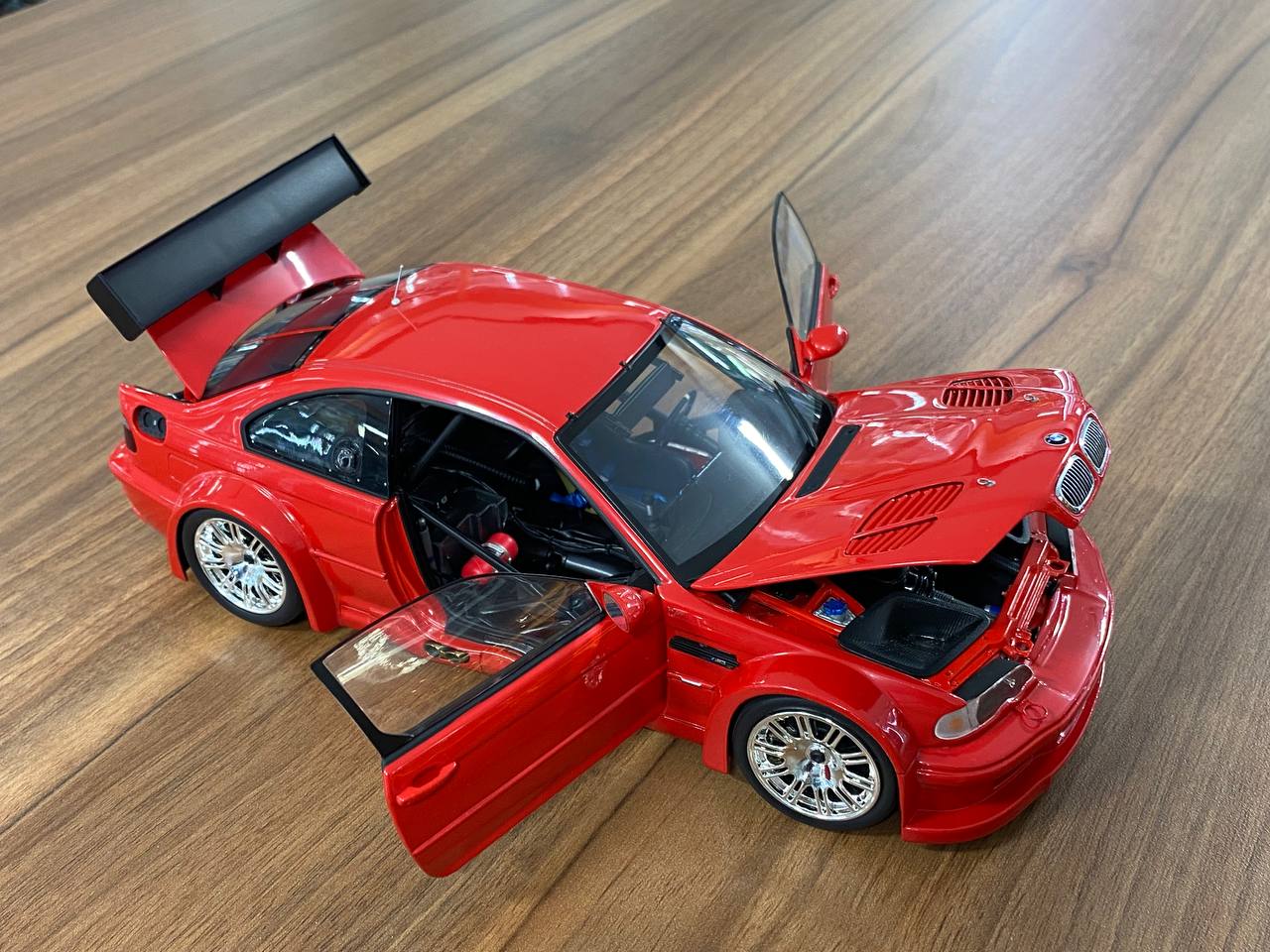 1/18 Diecast BMW M3 GTR 2001 Red  Model Car by Minichamps