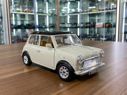 1/18 Diecast 1969 Mini Cooper Beige with Black Top Car Bburago Scale Model Car