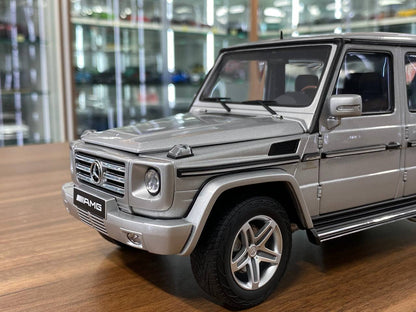Autoart Mercedes benz G 55 AMG 2009 [1/18 Diecast silver]