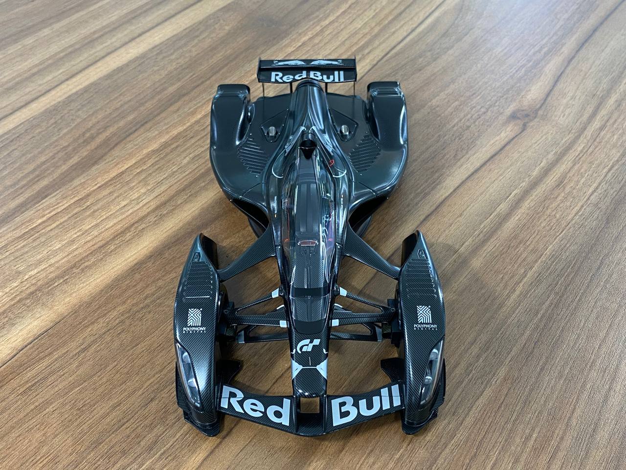 AutoArt Grand Turismo Red Bull X2010 - 1/18 Diecast Model, All Opening - Black