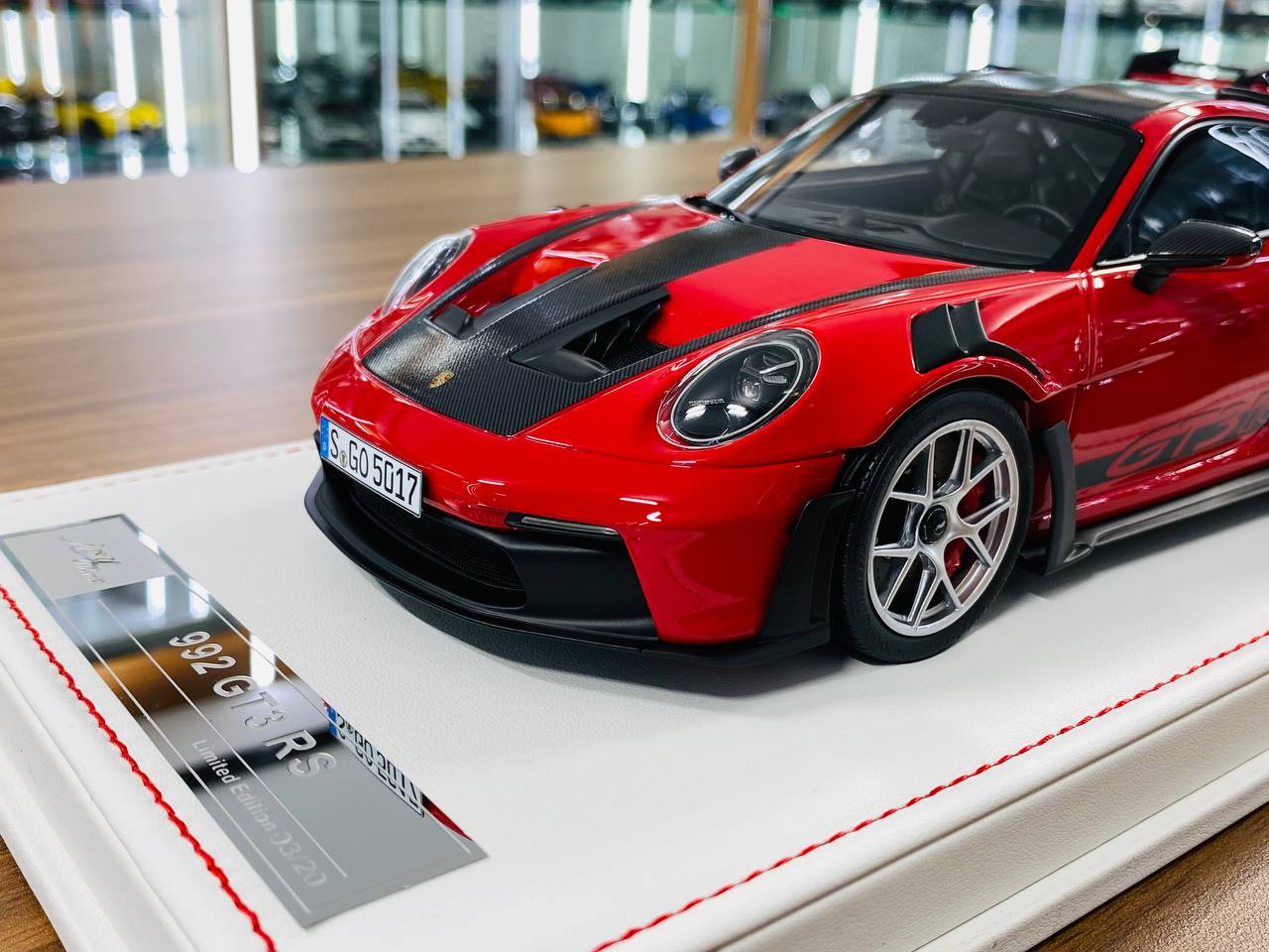 Ivy Model 1/18 Porsche 911 992 GT3 RS Weissach – Guards Red, Limited to 26