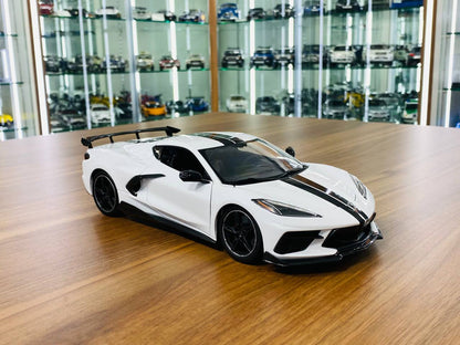 1/18 Diecast Full opening  Maisto Chevrolet Corvette Stingray Coupe 2020 White