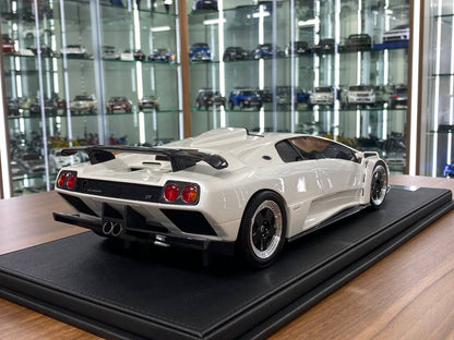 1/12 Resin Model - Lamborghini Diablo GT White by GL Models
