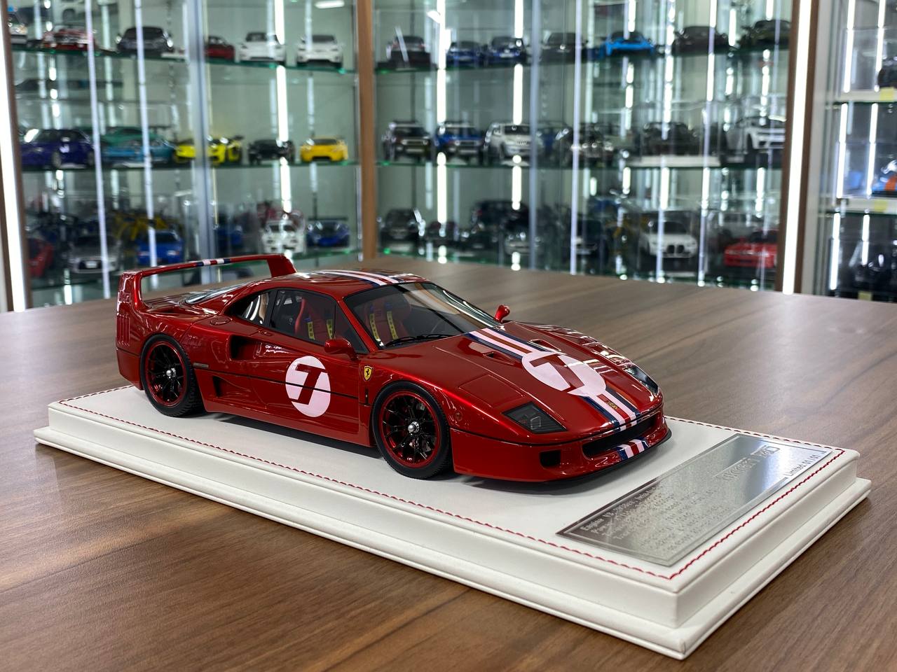 1:18 Resin Model – Davis & Giovanni Ferrari F40 Red Limited 1 of 1