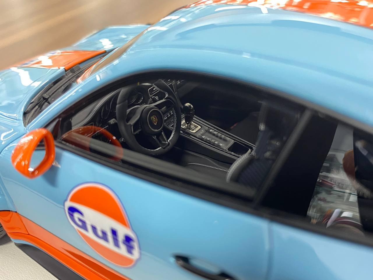 1:18 Resin Model  – Davis & Giovanni Porsche 911 GT3 RS (911.2) Gulf Blue Limited 20 pcs