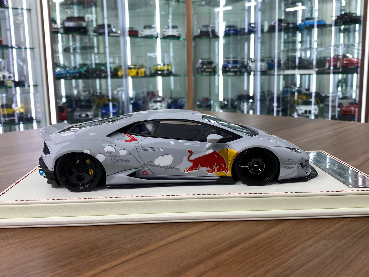 1:18 Resin Model – Davis & Giovanni Lamborghini Huracán Red Bull (Goodwood 2019) – Limited 20 pcs