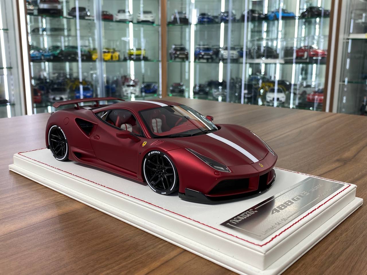 1:18 Resin Model – Davis & Giovanni Ferrari 488 GTB N-Largo – Matt Chrome Red, White/Black Stripe – Limited 5 pcs