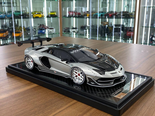1/18 Resin – VIP Models Lamborghini Aventador SVJ Illusionary Silver Decals  Limited Edition: 30 pcs