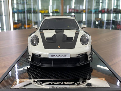 1/18 Resin – VIP Models Porsche 911 GT3 RS MR Pearl White Ltd.Edn.66 pcs