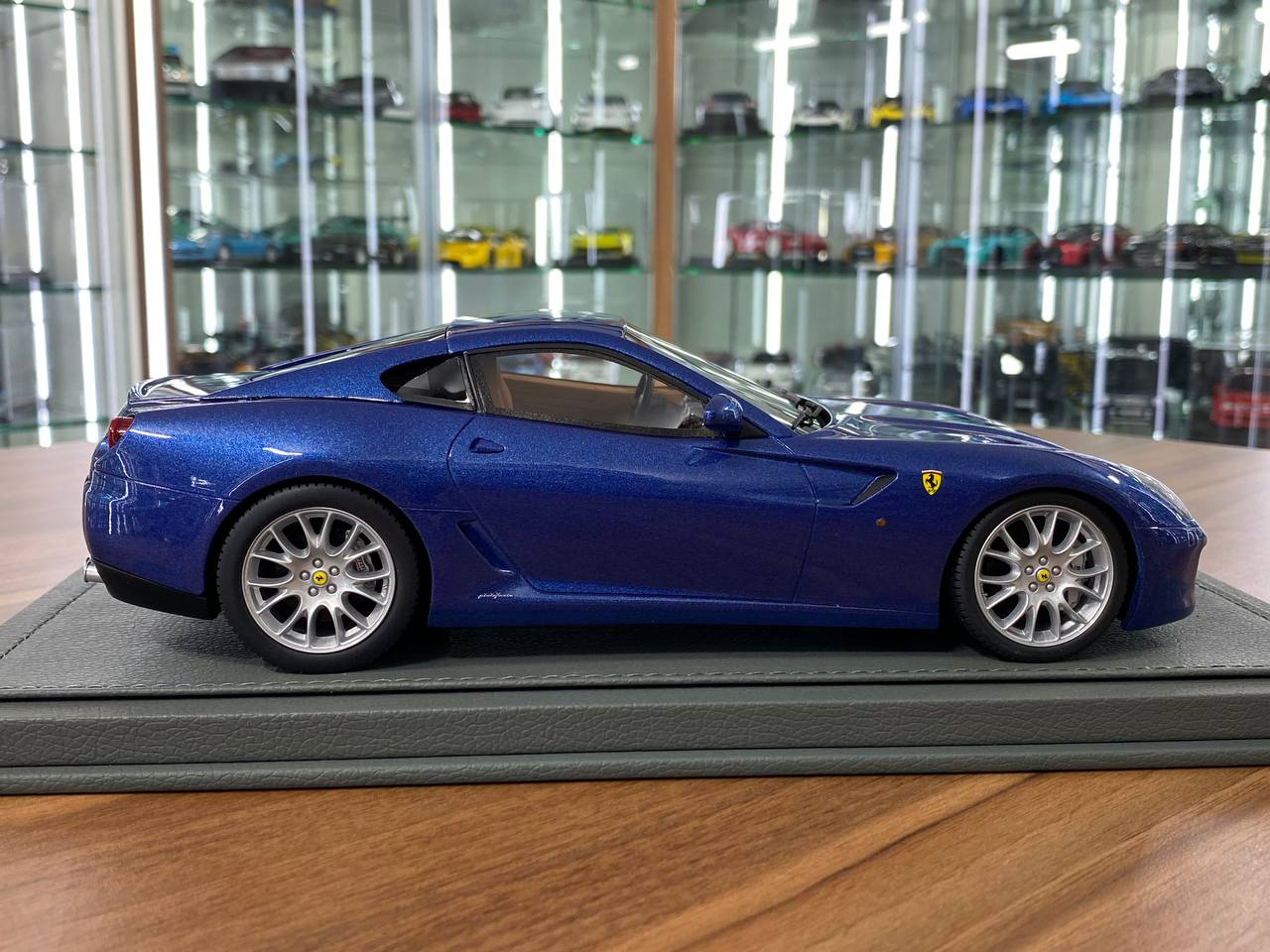 1/18 Resin BBR Models Ferrari 599 GTB Cambio Manuale Blu Mirabeau Ltd.Edn. 72 pcs