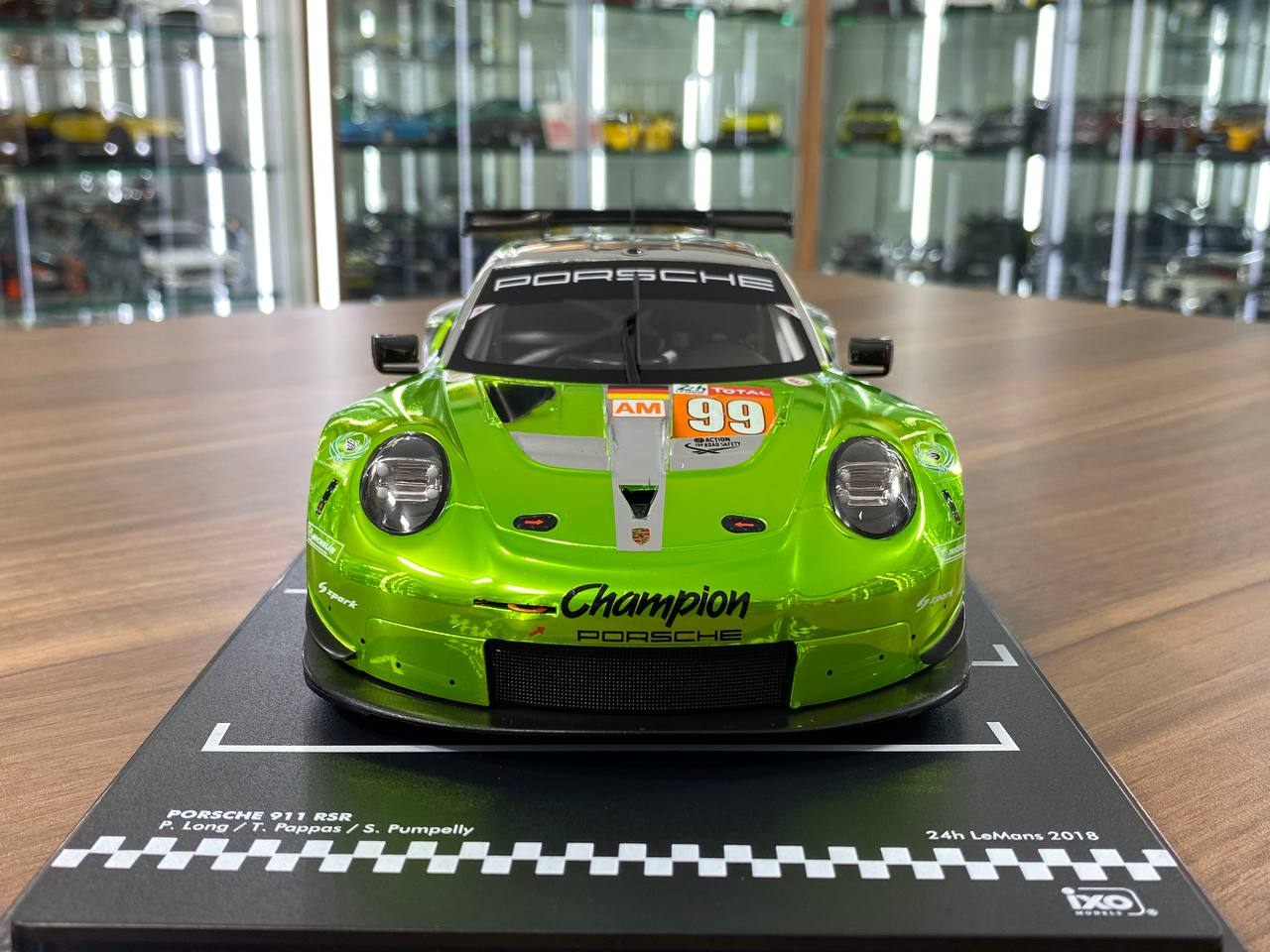 1/18 Diecast ixo Models PORSCHE 911 RSR #99 P. Long / T. Pappas / S. Pumpelly 24h LeMans 2018  Racing green / Silver