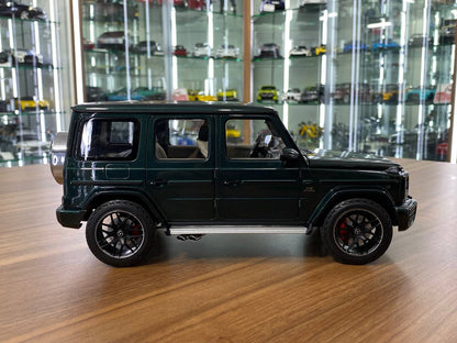 1/18 Diecast Full Opening – MINICHAMPS Mercedes-Benz G 63 (2018) Green Metallic – Limited Edition