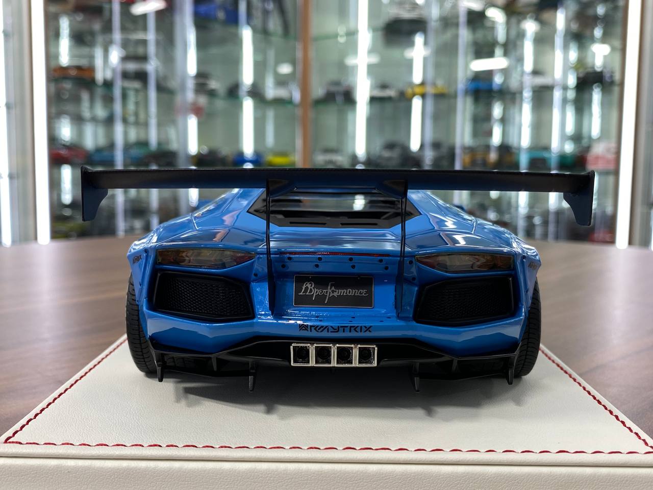 1/18 Resin Model – Lamborghini Aventador LB Performance | Davis & Giovanni | Metallic Light Blue | 1 of 6