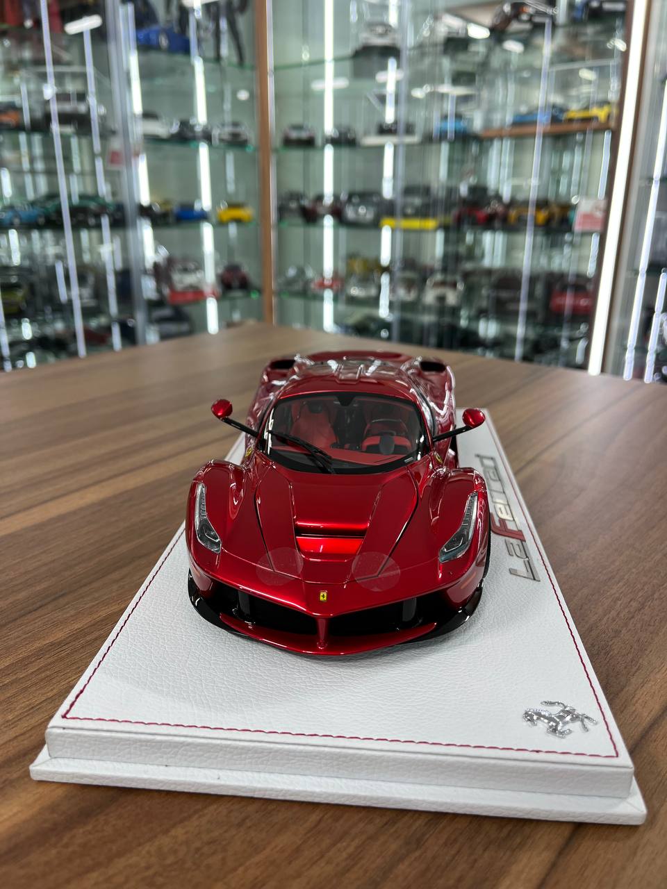 1:18 BBR Models Ferrari LaFerrari – Rosso | Diecast | Full Opening | Limited to 199 pcs