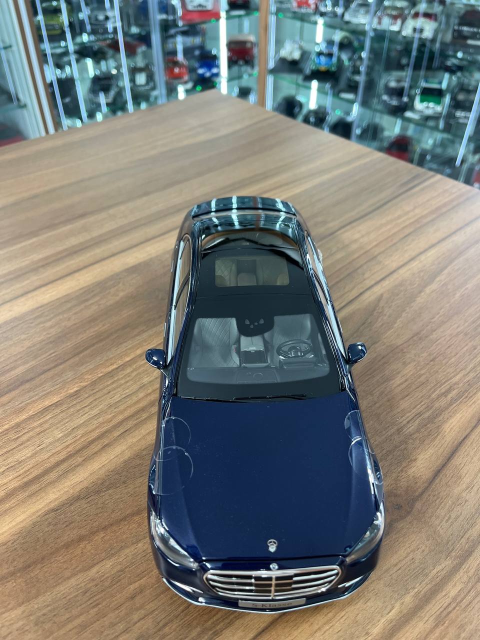 1:18 Diecast Norev Mercedes-Benz S-Class | Metallic Blue | Full Opening
