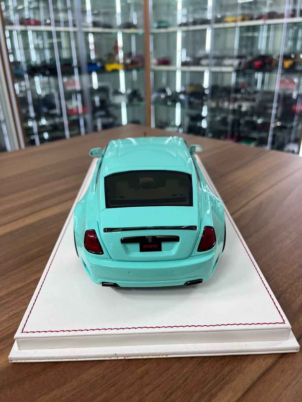 ★ 1/18 Davis & Giovanni Rolls Royce Wraith – Matt White / Tiffany | 01 of 01
