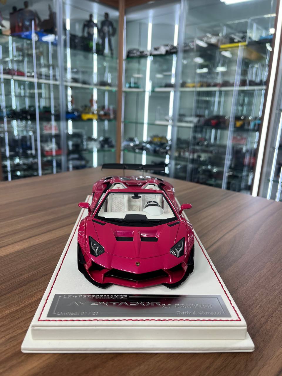 ★ 1/18 Davis & Giovanni Lamborghini Aventador 2.0 Roadster LB Performance – Pink | Limited to 20 pcs