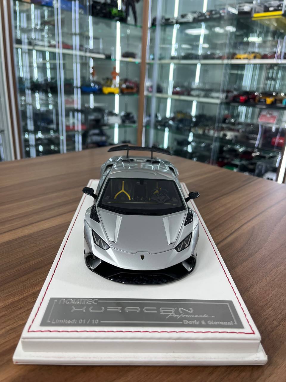 1/18 Resin Davis & Giovanni Lamborghini Huracan Performante Silver | Limited 10 Pieces