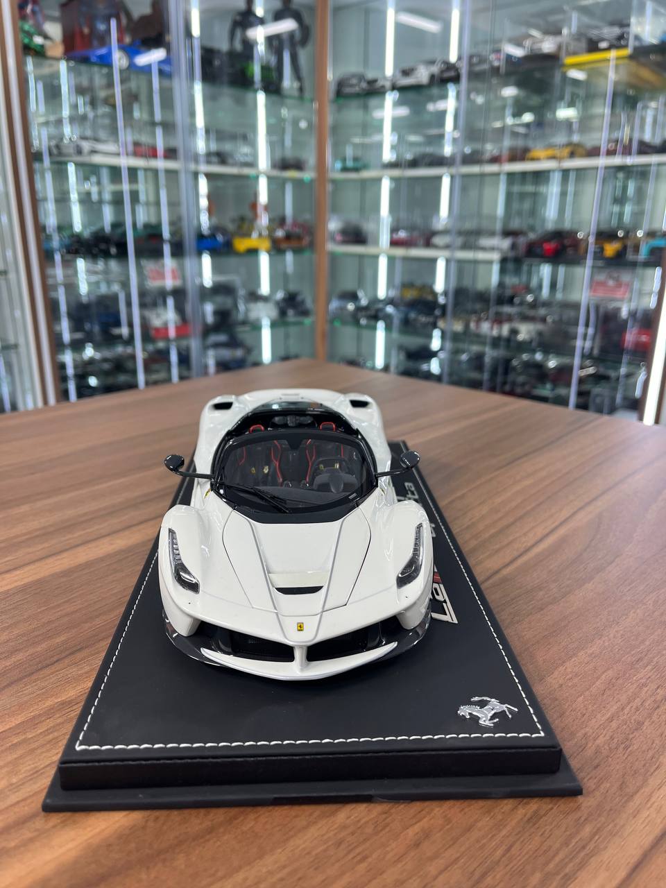 1/18 Ferrari LaFerrari Aperta – White | BBR Models Resin | Limited to 48 Pieces