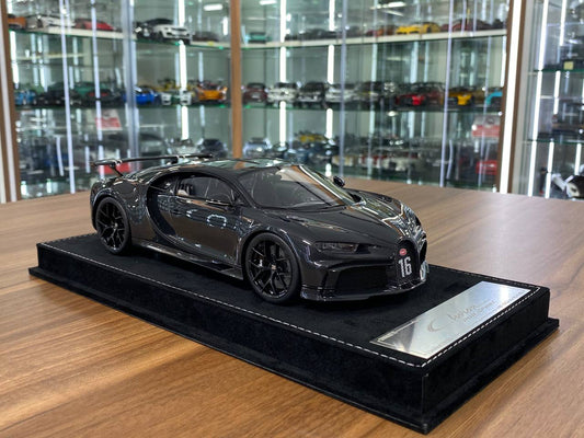 ★ 1/18 H&H Bugatti Chiron Pur Sport – Black Carbon Fiber – Limited Edition of 30