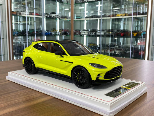 1/18 Resin IVY Model Aston Martin DBX707 Lime Essence Limited 30 pcs