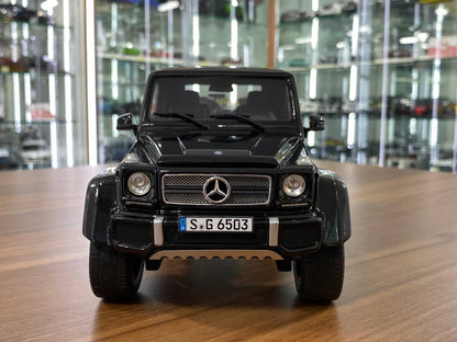 1/18 Mercedes-Benz G650 Landaulet Maybach Black Miniature car by Schuco