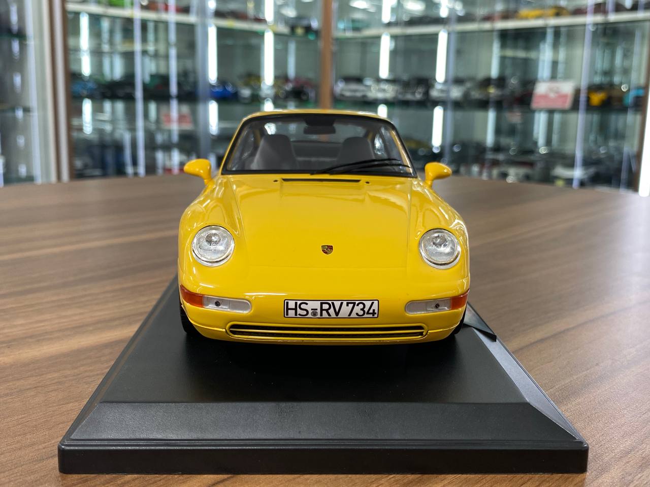 1/18 Norev Metal Diecast - Porsche 911 Carrera 1994 in Eye-Catching Yellow