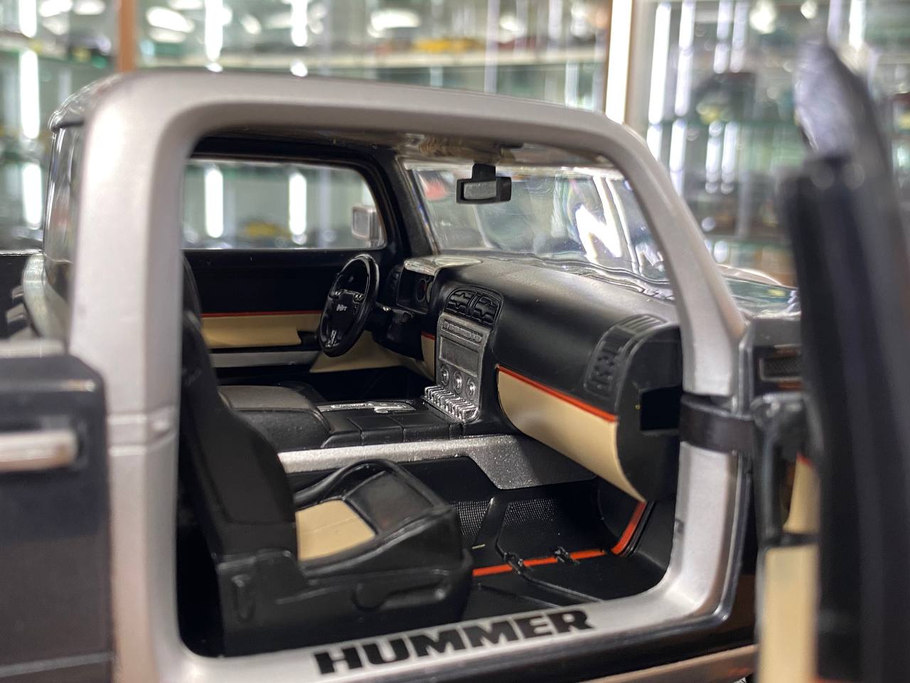 1/18 Diecast Hummer H3T Black Model Car by Hot Wheels